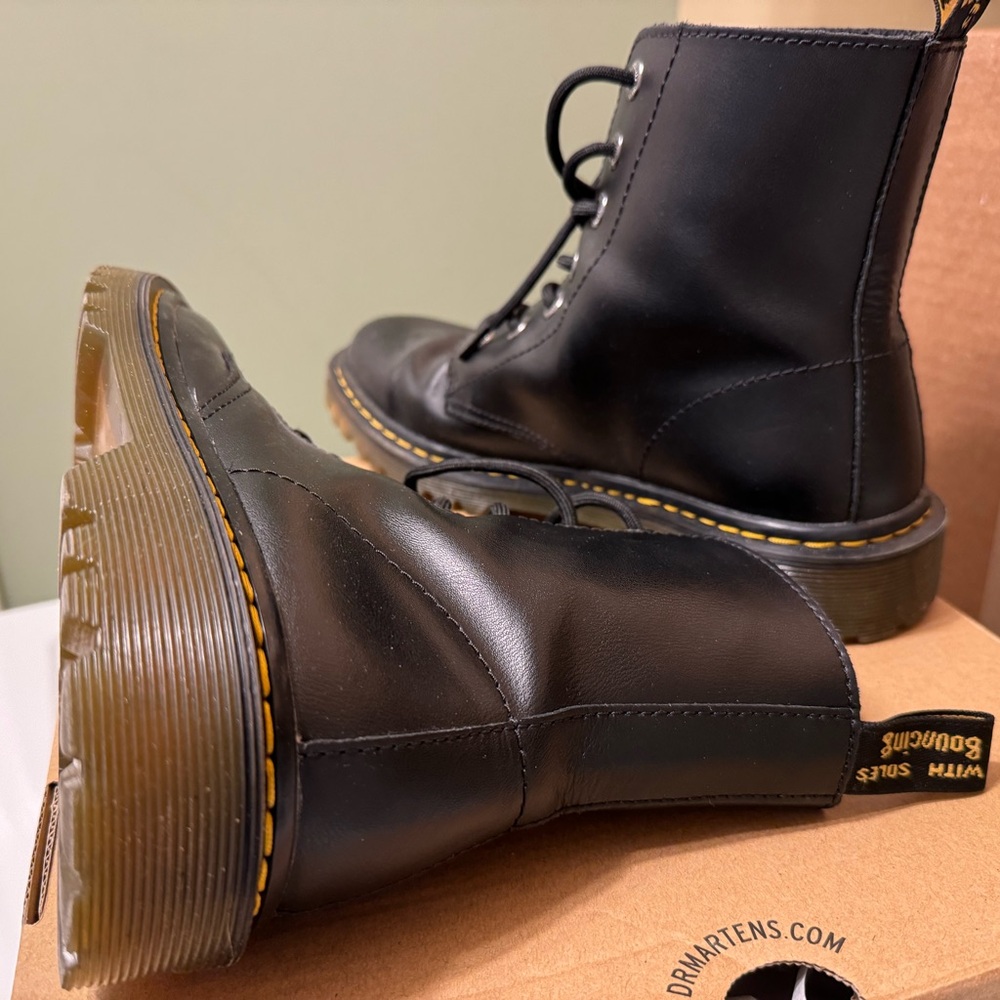 Doc Martens 1460 Luana boots black, size 10/ 42